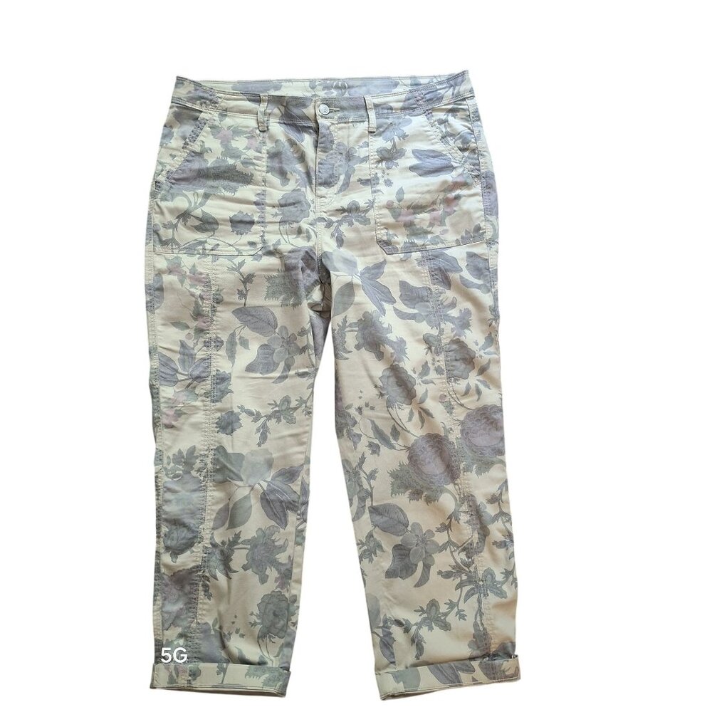 Chicos Floral Capri Pants Size 2 Beige Gray Stretch Cotton Blend Womens Casual W